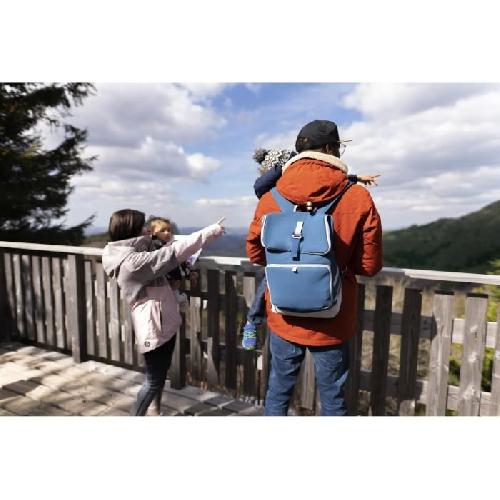 Sac A Langer Babymoov Sac a dos a langer Le Sancy. Capacité ajustable 26 a 36L. Bleu