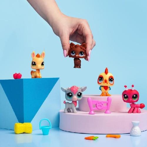 Figurine Miniature - Personnage Miniature BANDAI - Littlest Pet Shop - Collector Set Theme de la ferme - 5 animaux et accessoires - BF00510