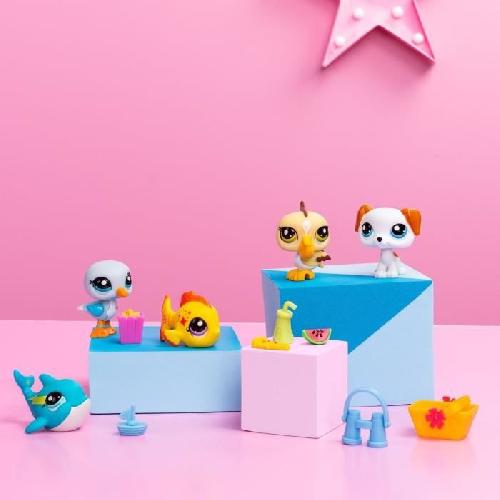 Figurine Miniature - Personnage Miniature BANDAI - Littlest Pet Shop - Collector Set Theme Plage - 5 animaux et accessoires - BF00517