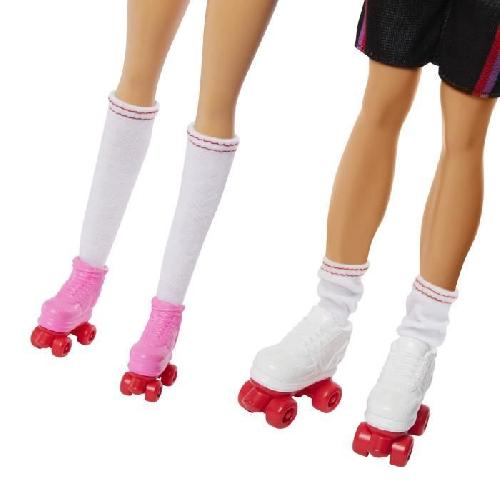 Poupee Barbie-Fashionistas-Coffret poupées et accessoires patins a roulettes HXK90