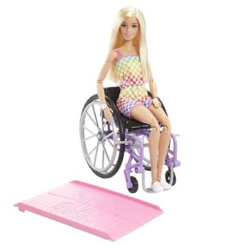 Poupee Barbie-Poupée avec fauteuil roulant-Barbie Fashionistas HJT13