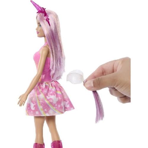 Poupee Barbie-Poupées Licorne avec cheveux fantaisie et tenues effet dégradé HRR13