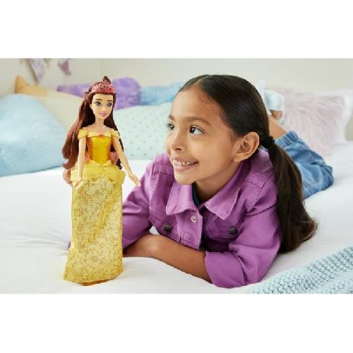 Poupee Belle Poupée 29 cm. Mattel Poupée Disney Princesses habillage et accessoires HLW11