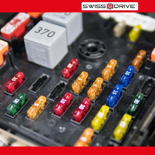 Fusibles pour auto ATO Boite De Fusibles + Accessoires 29 Pieces dont 10A - Swiss Drive