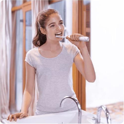 Brosse A Dents Electrique Brosse a Dents Electrique Rechargeable Oral-B Teen - Noir - Elimine jusqu'a 100 de plaque dentaire