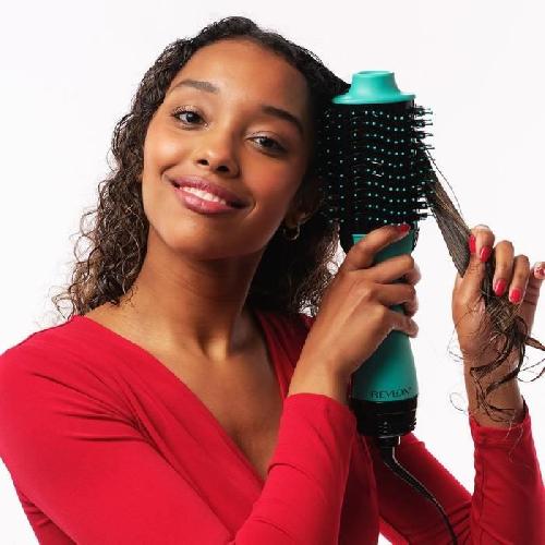 Seche-cheveux Brosse sechante volumisante REVLON Teal Blue - Technologie ionique - 2 vitesses. 3 niveaux de chaleur