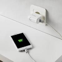 chargeur-adaptateur-alimentation-telephone