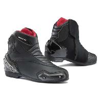 chaussure-botte-sur-chaussure