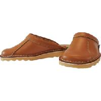 Chaussures de securite Clack beige dessus cuir p38 - Ref 310038