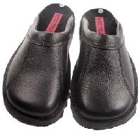 Chaussures de securite Clack noir dessus cuir - Taille 44