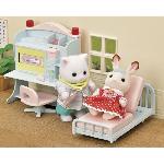 Figurine Miniature - Personnage Miniature Coffret Docteur du Village - Sylvanian Families - Modele 5705 - Accessoires Inclus