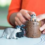 Figurine Miniature - Personnage Miniature Coffret Jeux rigolos avec la noix. figurines animaux sauvages. Schleich 42596 Wild Life. Pour enfant des 3 ans