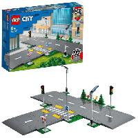 Construction - Modelisme - Maquette - Modele Reduit A Construire LEGO City 60304 Intersection a assembler. Jeu construction ville avec panneaux et routes a imbriquer pour garçon ou fille