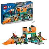 Construction - Modelisme - Maquette - Modele Reduit A Construire LEGO City 60364 Le Skatepark Urbain. Jouet de Cascade avec Vélo BMX. Skateboard et Rollers