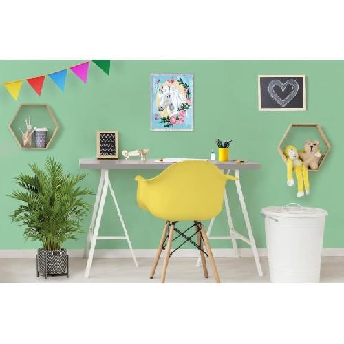 Peinture Au Numero CreArt Kids 18x24cm Licorne fleurie. des 9 ans. Kit de peinture par numeros Numero d'Art. 25834. Ravensburger