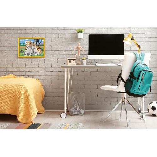 Peinture Au Numero CreArt Kids 18x24cm Petits leopards. Kit de peinture par numeros Numero d'Art. Des 9 ans. 25832. Ravensburger