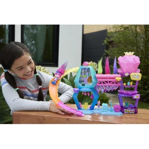 Poupee DreamWorks-Les Trolls 3-Coffret Mont Rageous. poupée et accessoires HNF24