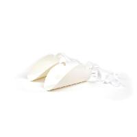 enfile-bas-chaussettes-collants-bouton-vetement