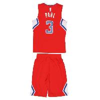 ensemble-de-vetements-de-basket-ball
