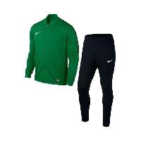 ensemble-de-vetements-de-football ensemble-de-vetements-de-football