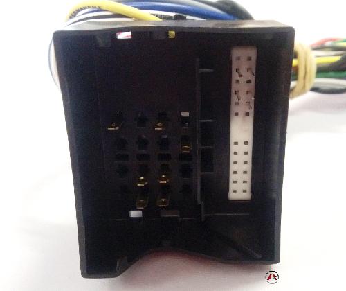 Faisceaux ISO de Roger Fiches ISO Autoradio - ISO Fakra compatible avec Audi 00-15 - Pour systeme amplifie Bose