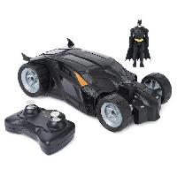 Figurine Miniature - Personnage Miniature BATMAN - BATMOBILE RC 1-20 + FIGURINE articulée 10 CM Batman