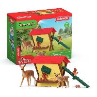 Figurine Miniature - Personnage Miniature Cabane des animaux de la foret. Coffre schleich 42658 Farm World. pour enfants des 3 ans