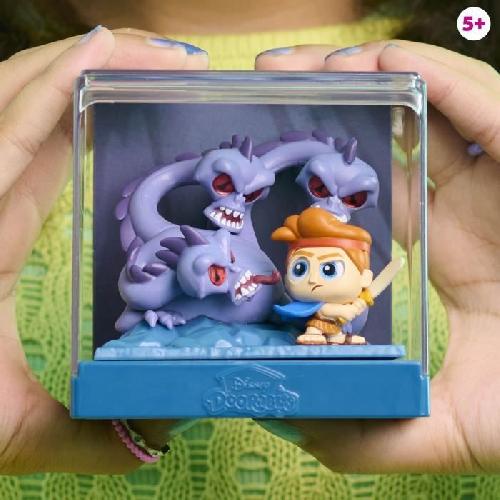 Figurine Miniature - Personnage Miniature Figurines a collectionner - DISNEY - Moments de Film - 2 figurines. 1 diorama. 1 carte de fond. 10 scenes a collectionner