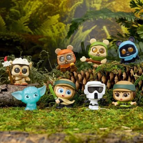 Figurine Miniature - Personnage Miniature Figurines a collectionner - STAR WARS - Coffret Collector Ewok - 8 figurines exclusives. a partir de 5 ans