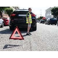 gilet-de-securite-kit-de-securite-triangle-de-securite