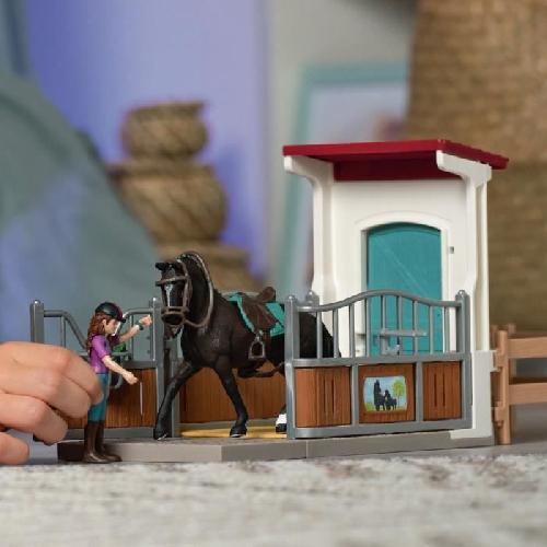 Figurine Miniature - Personnage Miniature Horse Box Lisa et Storm. Figurine cheval et accessoires. SCHLEICH 42709 Horse Club. des 5 ans