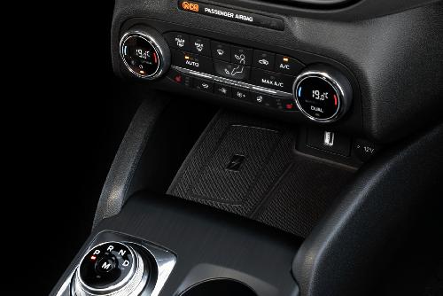 Autoradios : Chargeur Induction Qi INBAY Support de Chargement sans Fil Ford Focus -DEH- 09 2018-2025 10W