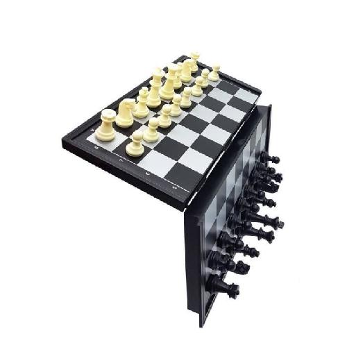 Mallette - Coffret Multi-jeux Jeux de société magnétiques ? coffret 8 jeux en 1. De 2 a 6 joueurs