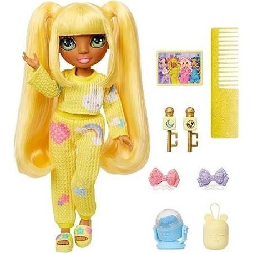 Poupee Junior High Pyjama Party - Poupée mannequin articulée 22 cm - Sunny (Jaune) - Nombreux accessoires - a partir de 4 ans