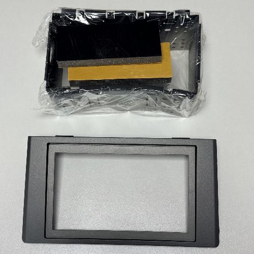 Facade autoradio Iveco Kit facade compatible avec IVECO DAILY 2012-14 GRIS METAL