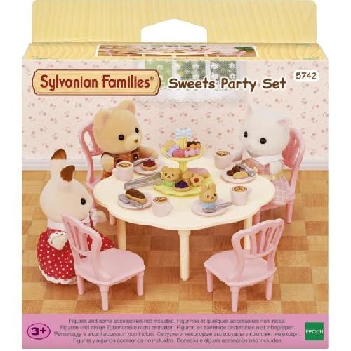 Figurine Miniature - Personnage Miniature La table du goûter - SYLVANIAN FAMILIES - 5742 - Set de table avec chaises. vaisselle et pâtisseries