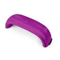 lampe-uv-de-manucure-a-vernis lampe-uv-de-manucure-a-vernis