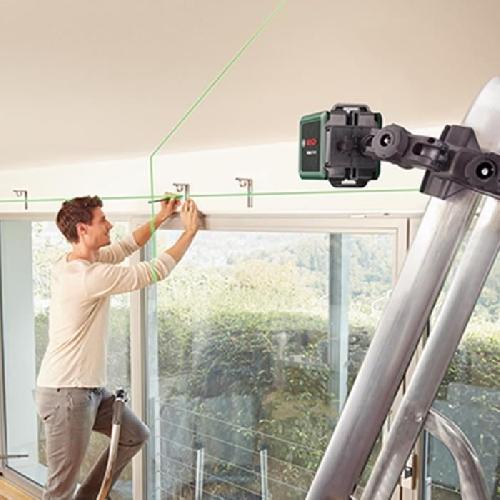 Longueur (telemetre - Laser Mesureur) Laser lignes Bosch - Quigo Green (Livré avec 2 piles. une pince universelle MM2 et 1 adaptation de fixation)