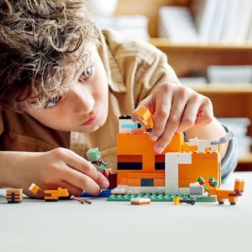 Jeu D'assemblage - Jeu De Construction - Jeu De Manipulation LEGO 21178 Minecraft Le Refuge du Renard. Jouet de Construction Maison. Enfants des 8 ans. Set avec Figurines Zombie. Animaux