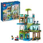 LEGO City 60365 L'Immeuble d'Habitation. Maquette Modulaire avec Chambres. Magasin et Vélo