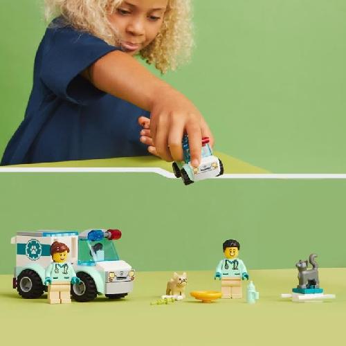 Jeu D'assemblage - Jeu De Construction - Jeu De Manipulation LEGO City 60382 L'Intervention du Véhicule Vétérinaire. Ambulance Jouet pour Animaux