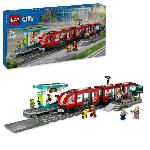 LEGO City 60423 Le tramway et la station du centre-ville. véhicule pour enfants des 7 ans