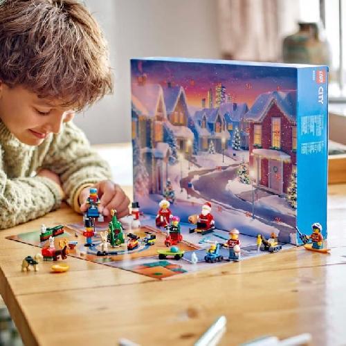 LEGO City 60436 Le calendrier de l'Avent 2024 - Compte a Rebours avant Noël pour Enfants