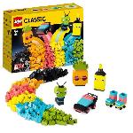 LEGO Classic 11027 L'Amusement Creatif Fluo. Jouet Briques. avec Voiture et Alien
