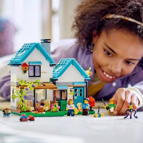 Jeu D'assemblage - Jeu De Construction - Jeu De Manipulation LEGO Creator 3-en-1 31139 La Maison Accueillante. Maquette avec 3 Maisons Différentes. et Figurines
