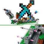 Jeu D'assemblage - Jeu De Construction - Jeu De Manipulation LEGO Minecraft 21244 L'Avant-Poste de l'Épée. Jouet. et Figurines Creeper. Squelette. pour Enfants