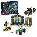 LEGO Super Heroes DC 76272 La Batcave avec Batman. Batgirl et Le Joker - Set d'aventures