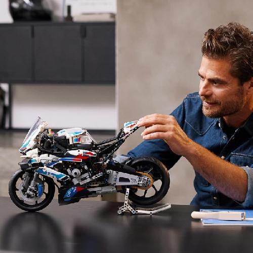 Jeu D'assemblage - Jeu De Construction - Jeu De Manipulation LEGO Technic 42130 BMW M 1000 RR. Construction Moto BMW. Maquette Moto GP. Échelle 1:5. Cadeau Motard. pour Adultes