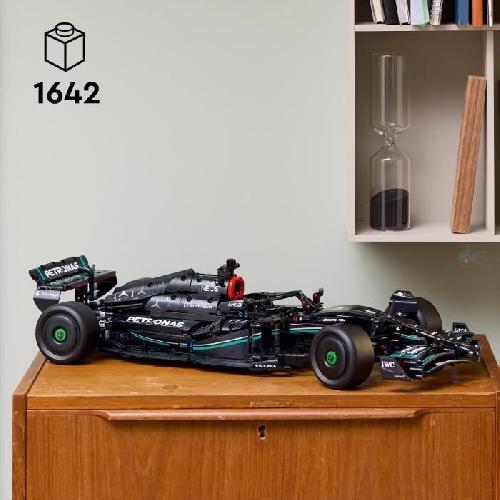 LEGO Technic 42171 Mercedes-AMG F1 W14 E Performance. Réplique. Décoration de Bureau