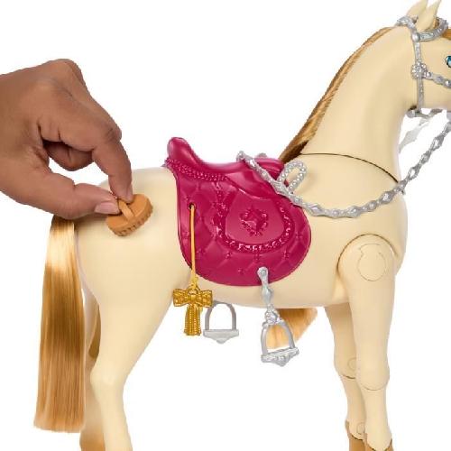 Poupee LES MYSTeRES DE BARBIE - a la Poursuite du Cheval Perdu Barbie et son cheval Tornade. HXJ42